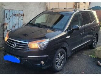 ssangyong rodius 2.0 e-xdi 200 crystal 2wd crystal