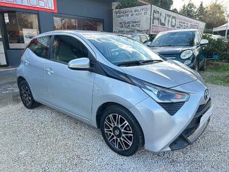 toyota aygo connect 1.0 5p automatica navi
