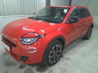 ② fiat 600 hybrid la prima — fiat — 2ememain