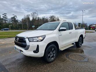 toyota hilux legende ■2.4 d4d 150 cv bvm6
