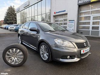 suzuki kizashi 2.4 manuális váltóval garanciáva...