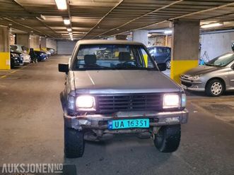 1989 mitsubishi l200 2.0 94hk 4wd reparasjonsobjekt hengerfeste lasteholdere