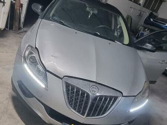 lancia delta 1.6 multi jet