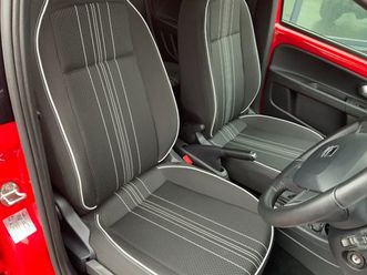 2021 61kw one 36.8kwh 5dr auto