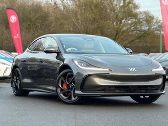 100kwh performance saloon auto 4wd 5dr automatic