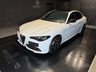 alfa romeo giulia 2.2 turbodiesel 210 cv at8 awd
