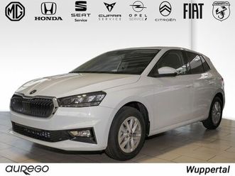 skoda fabia selection+at+shz+lrh+r-kam+pdc+apple+