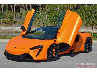 2025 mclaren artura spider