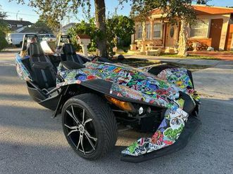2015 polaris slingshot sl $9,900