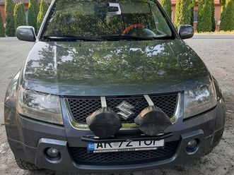 suzuki grand vitara santana