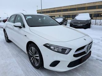 mercedes-benz a 250 e distronic ahk led kamera carbon navi