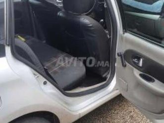 voiture symbole toutes options à vendre