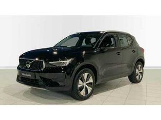 xc40 core, b3 mild hybrid, benzine + leder + ..... vin: yv1xzk7v8s2568192