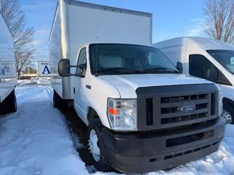 2022 ford e-series cutaway