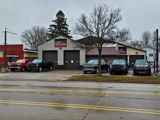 2024 gmc sierra denali 5.3 7500miles