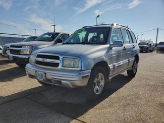 2002 chev tracker 4wd -priced to sell!!! financing