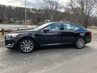 2016 kia cadenza premium (only 83k miles)