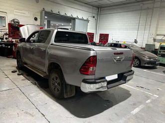 toyota hilux cabina doble vx