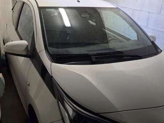 aygo 5p 1.0 x-play 72cv