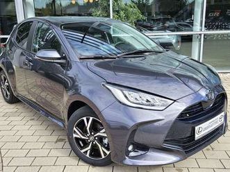 hybrid 116 1.5 vvt-i team deutschland*comfort pake