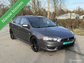 mitsubishi lancer sports sedan - 1.8 inform