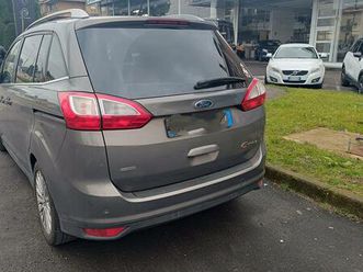 ford grand cmax 7 posti