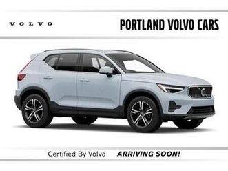 certified 2025 volvo xc40 b5 plus dark theme