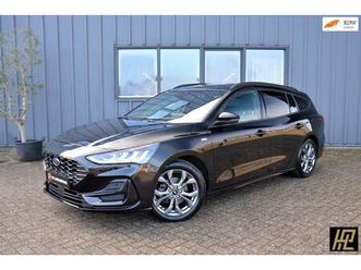 ford focus wagon 1.0 ecoboost hybrid st line * grote navi * driverspack * carplay/android * afn. trekhaak * 1e eig. * top conditie
