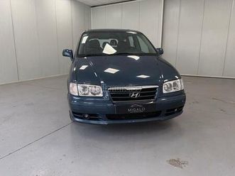 hyundai - trajet 2.0 crdi gls