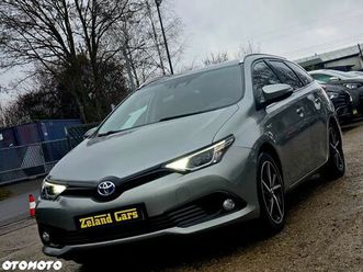 toyota auris 1.8 hsd prestige