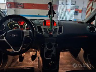 ford fiesta 2010 benzina◊gpl◊