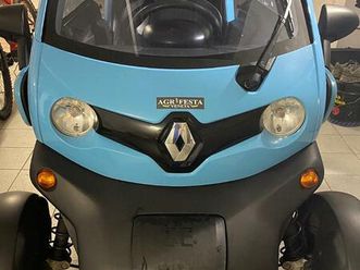 renault twizy 45 adatta dai 14 anni in su