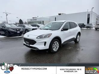 2022 ford escape se