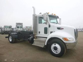 2011 peterbilt 337 s/a roll-off truck