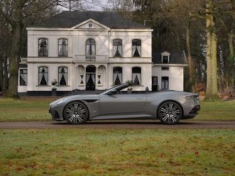 2021 aston martin dbs - volante 5.2 v12 superleggera