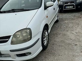 nissan almera tino