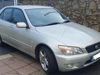 lexus is200