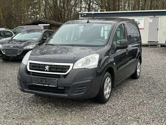 1.6 bluehdi **3places**navigation-clim