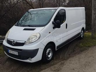 opel vivaro 2.5