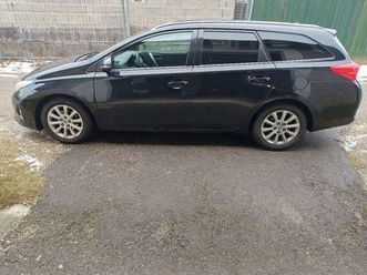 toyota auris touring sports 1,4d-4d