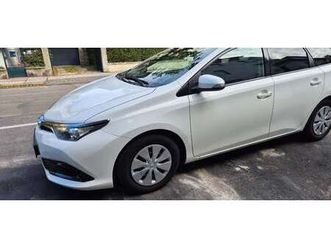 toyota auris toyota auris touring sport ts 1,4 d-4d active komb