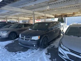 2017 dodge grand caravan sxt
