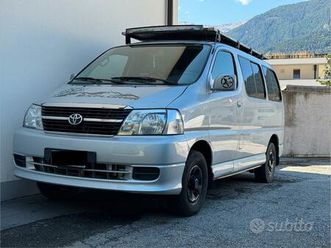toyota hiace 4x4