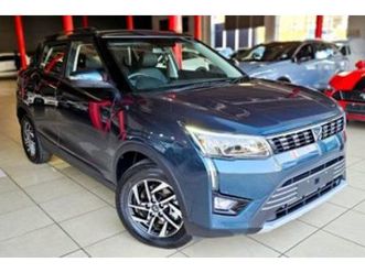 2025 mahindra xuv 300 1.2t | w8