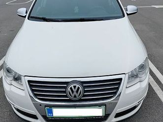 volkswagen passat variant 1.8 tsi comfortline. pdc.webasto.pomična streha