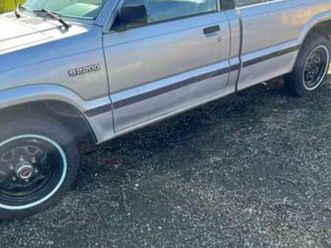 ***1989 mazda b2200 truck***