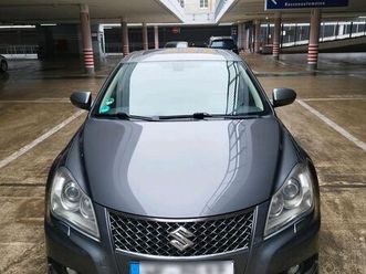 suzuki kizashi 4×4 top zustand