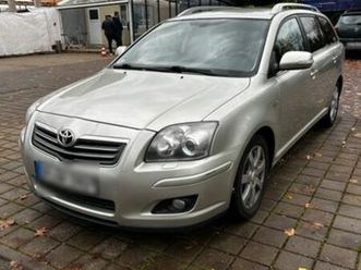 toyota avensis 2.2 diesel fast 2 jahre tüv