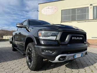 ram v8 hemi crew cab - rebel