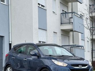 hyundai ix35 4x4 f u l l p a n o